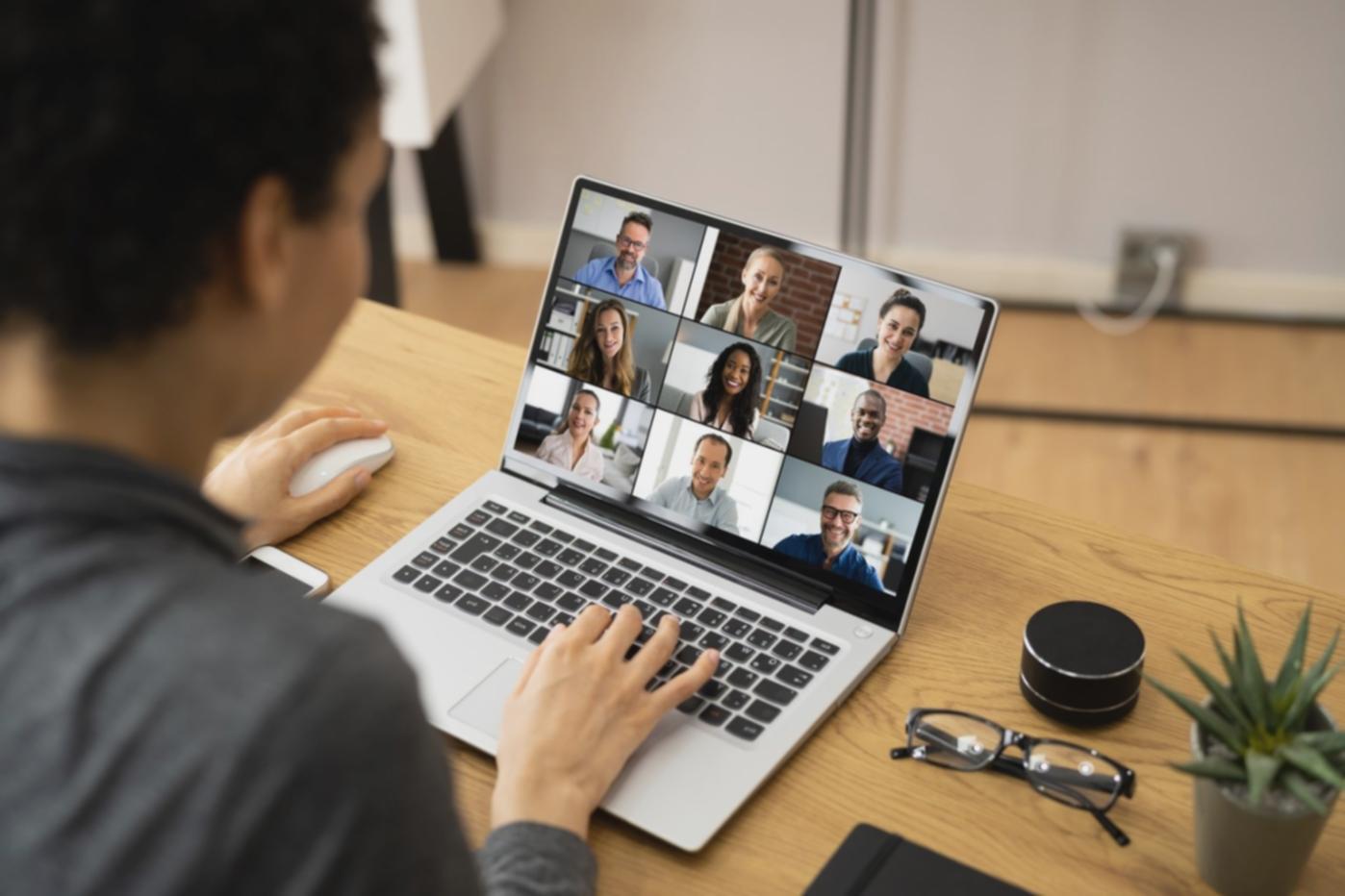 Sesión de trabajo del equipo educativo